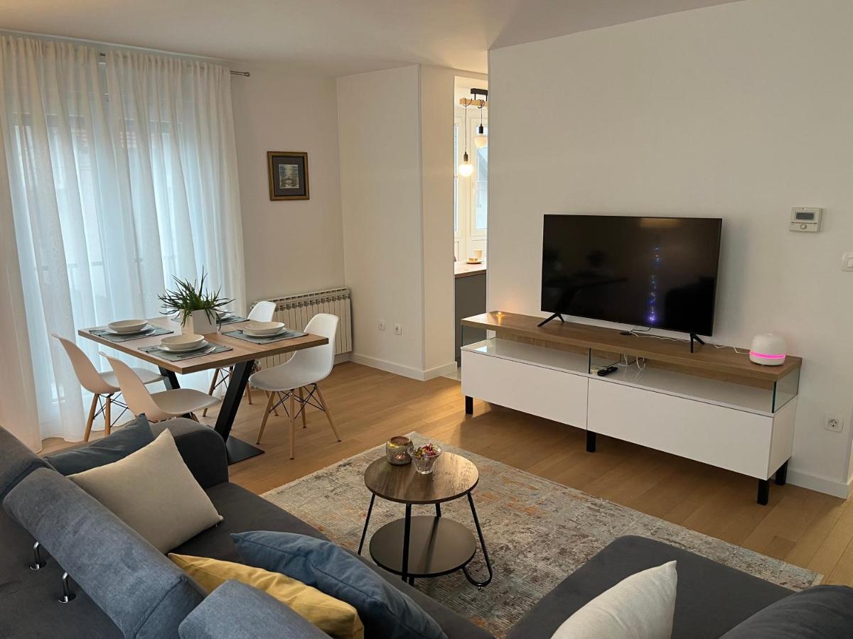 Dela'S Apartment-Zagreb Dış mekan fotoğraf